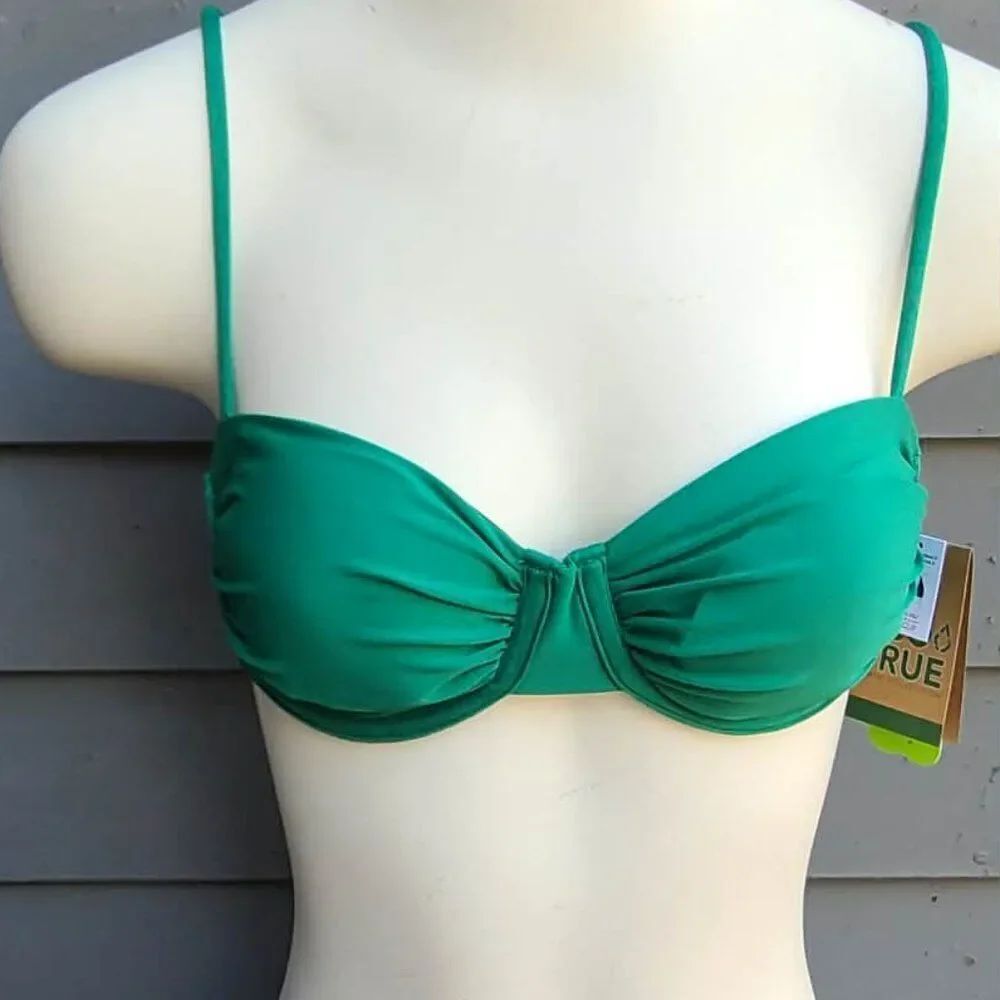 Volcom Green Recycled Bikini Top size XS NWT!